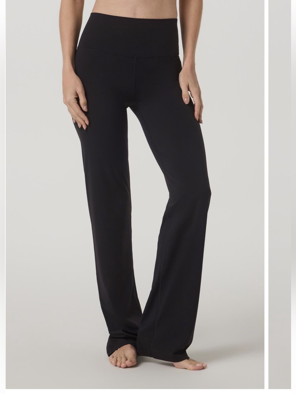 Vuori AllTheFeels straight leg. Black size small